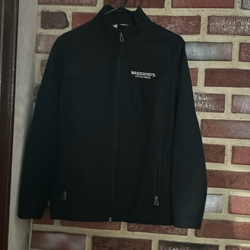 Maggiano’s little Italy zip up